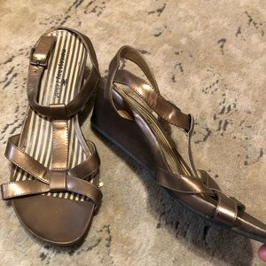 Bronze sandal wedges